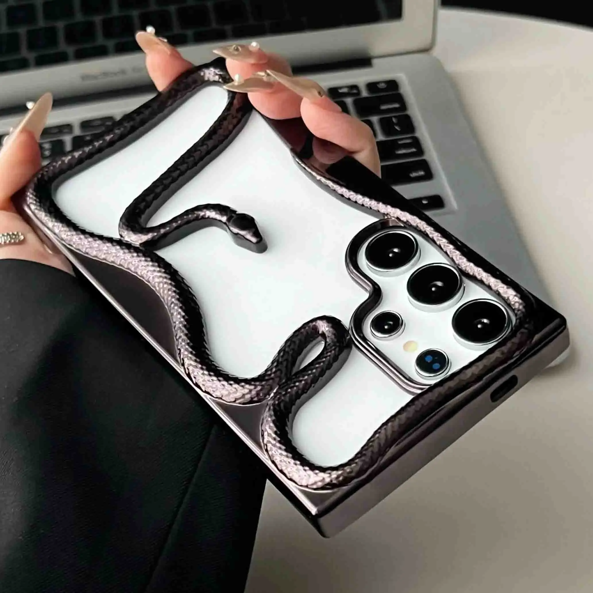 Plating 3D Hollow Snake Phone Case For Samsung S25 S24 S22 S23 Ultra FE A56 A36 A26 A16 A06 A55 Fashion Soft Shockproof Cover